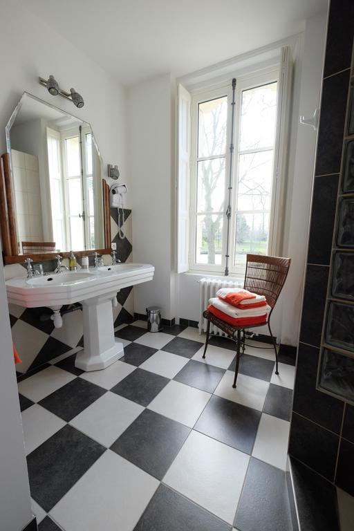Chateau Du Beugnon Bed & Breakfast Tigne Room photo